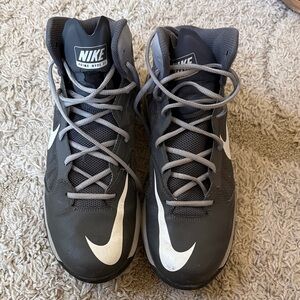 Nike Black and White High-Top Basketball 🏀 Sneakers